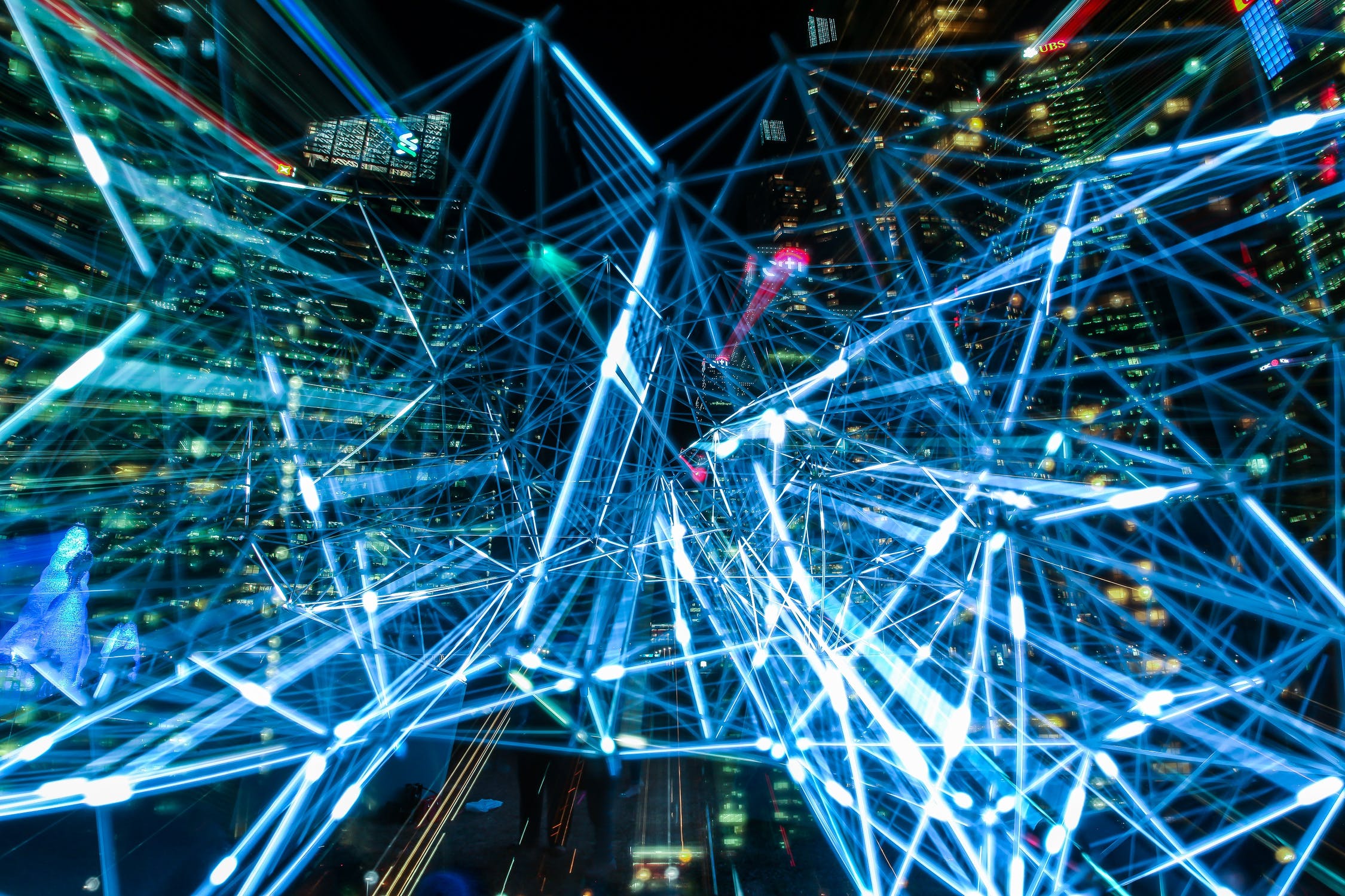 pexels-photo-373543Simplify the Data Hub Streaming & Batch Integration